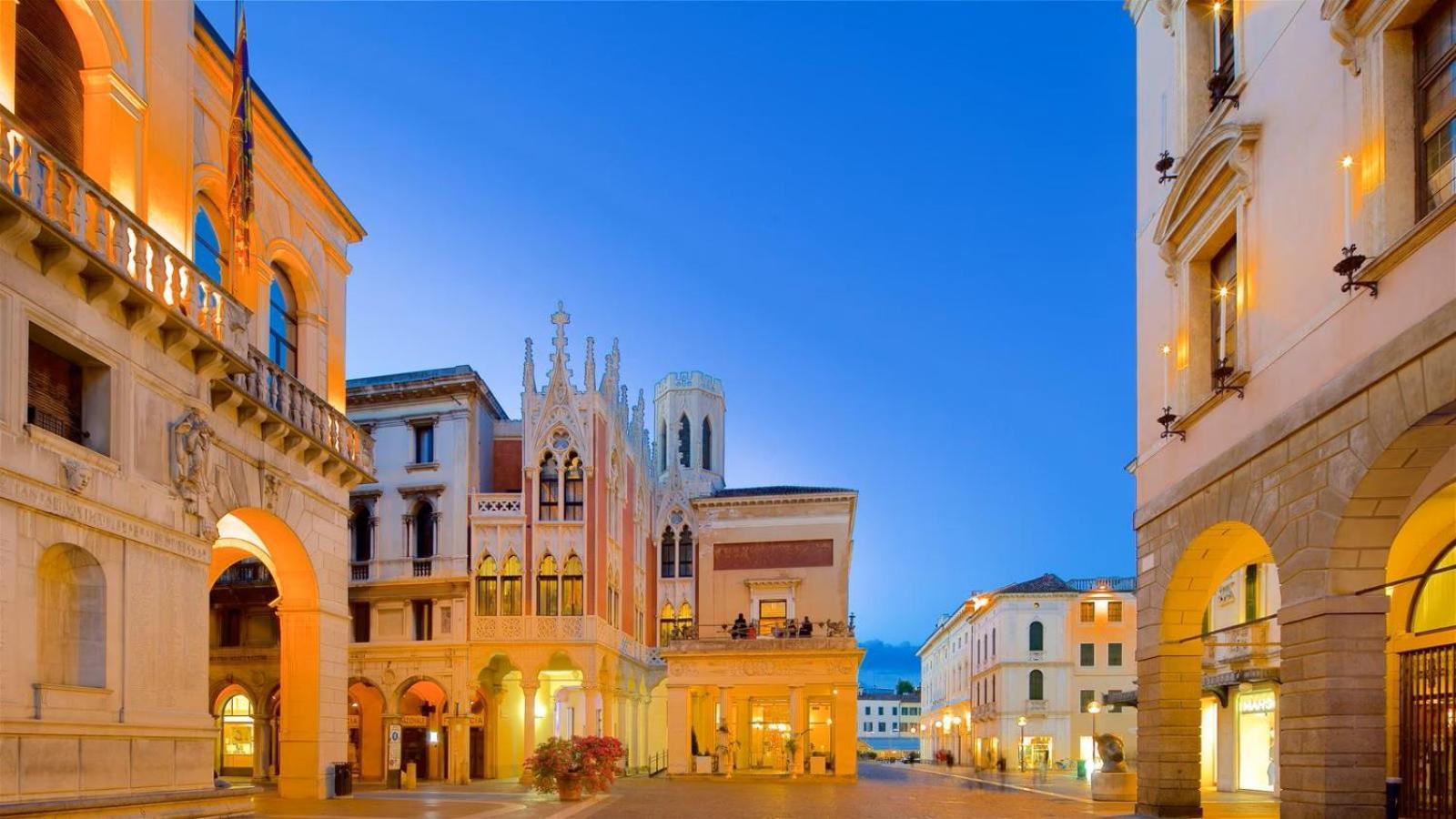 Апартаменти Officine Cavour Casa Dei Leoni Centro Storico Падуя Екстер'єр фото